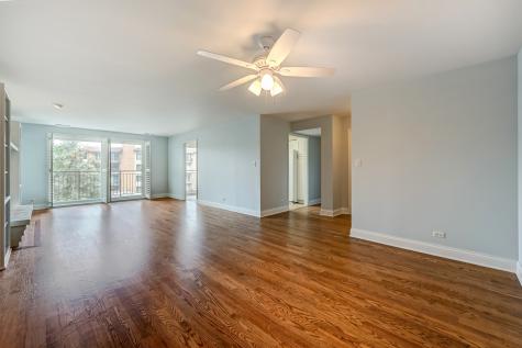 701 Lake Hinsdale Drive Willowbrook IL 60527