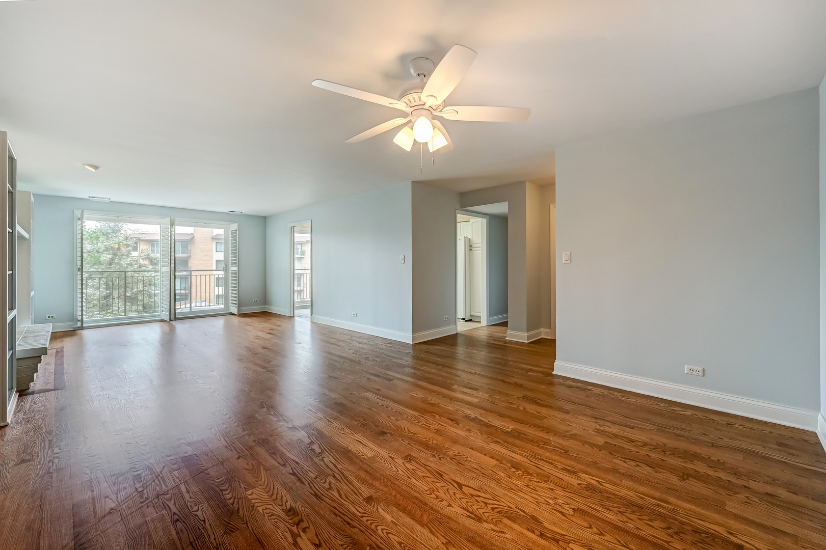 701 Lake Hinsdale Drive Willowbrook IL 60527