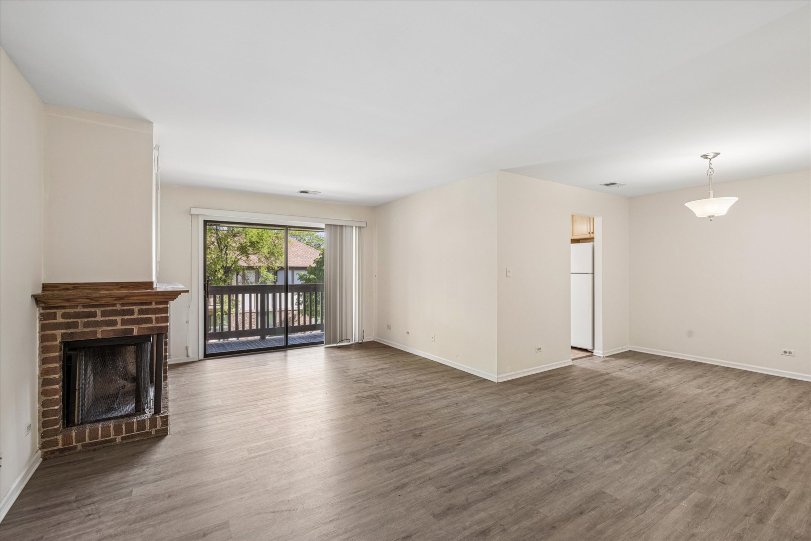 826 Thornton Court Schaumburg IL 60193