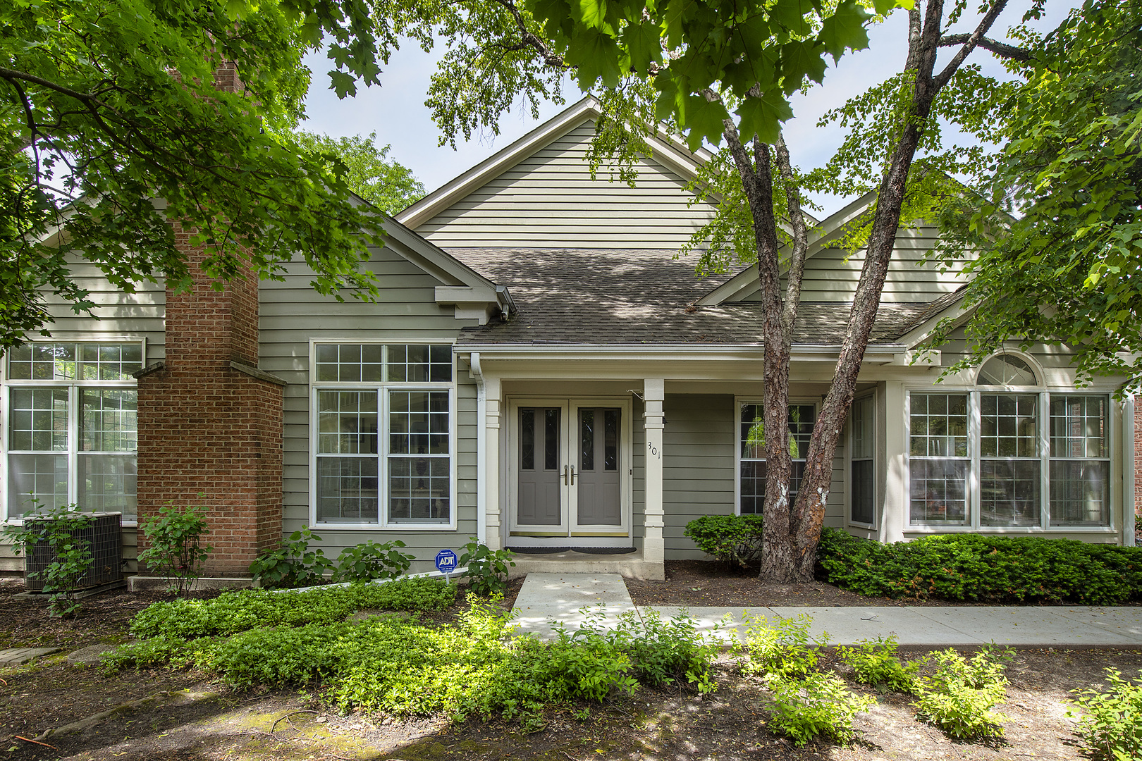 301 Princeton Lane Glenview IL 60026