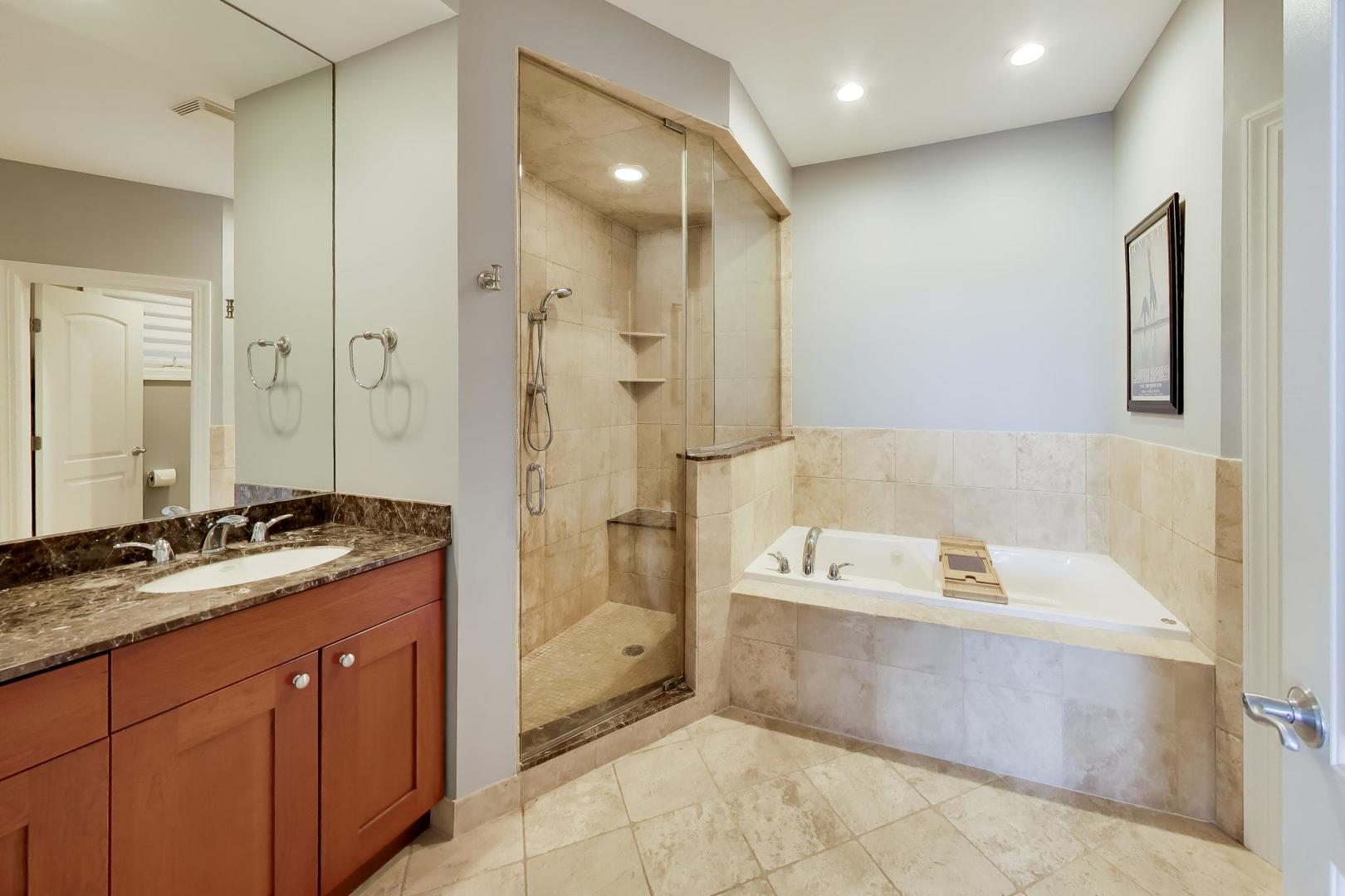 2912 North Sheffield Avenue Chicago IL 60657