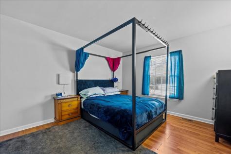 1052 Southbury Lane Wheeling IL 60090