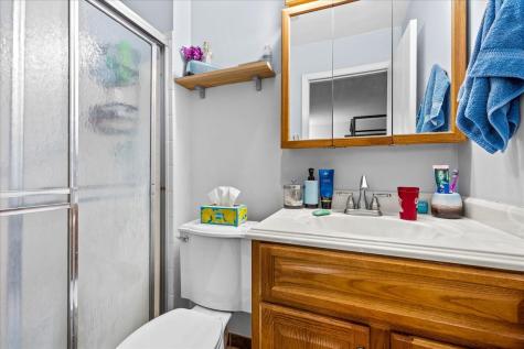 1052 Southbury Lane Wheeling IL 60090