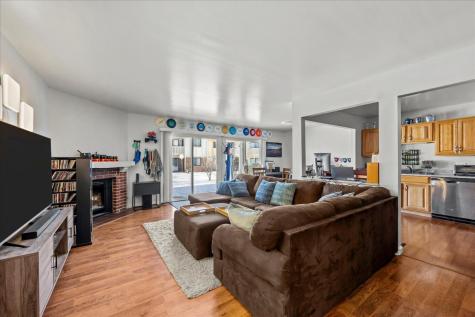 1052 Southbury Lane Wheeling IL 60090