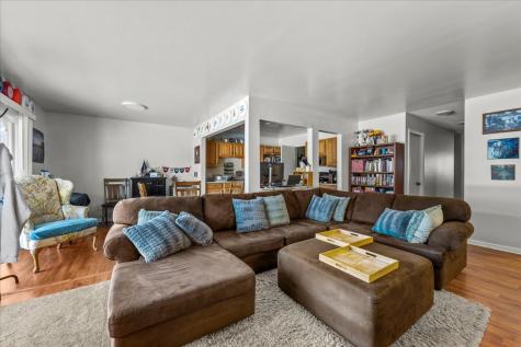 1052 Southbury Lane Wheeling IL 60090