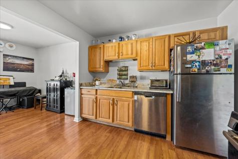 1052 Southbury Lane Wheeling IL 60090