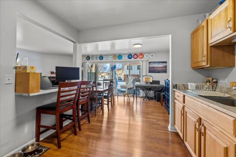 1052 Southbury Lane Wheeling IL 60090