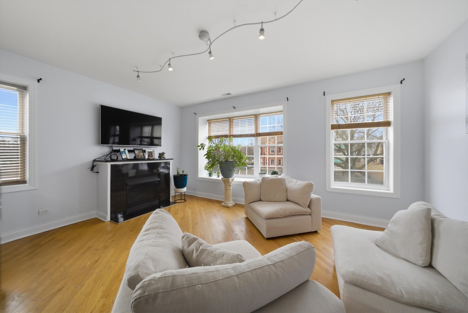 25 North Menard Avenue Chicago IL 60644