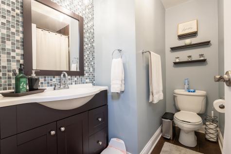 5155 North East River Road Chicago IL 60656