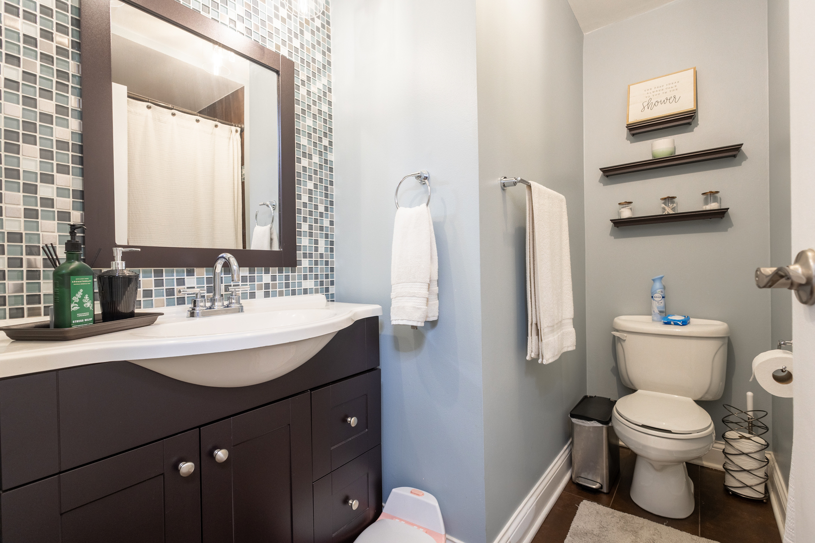 5155 North East River Road Chicago IL 60656