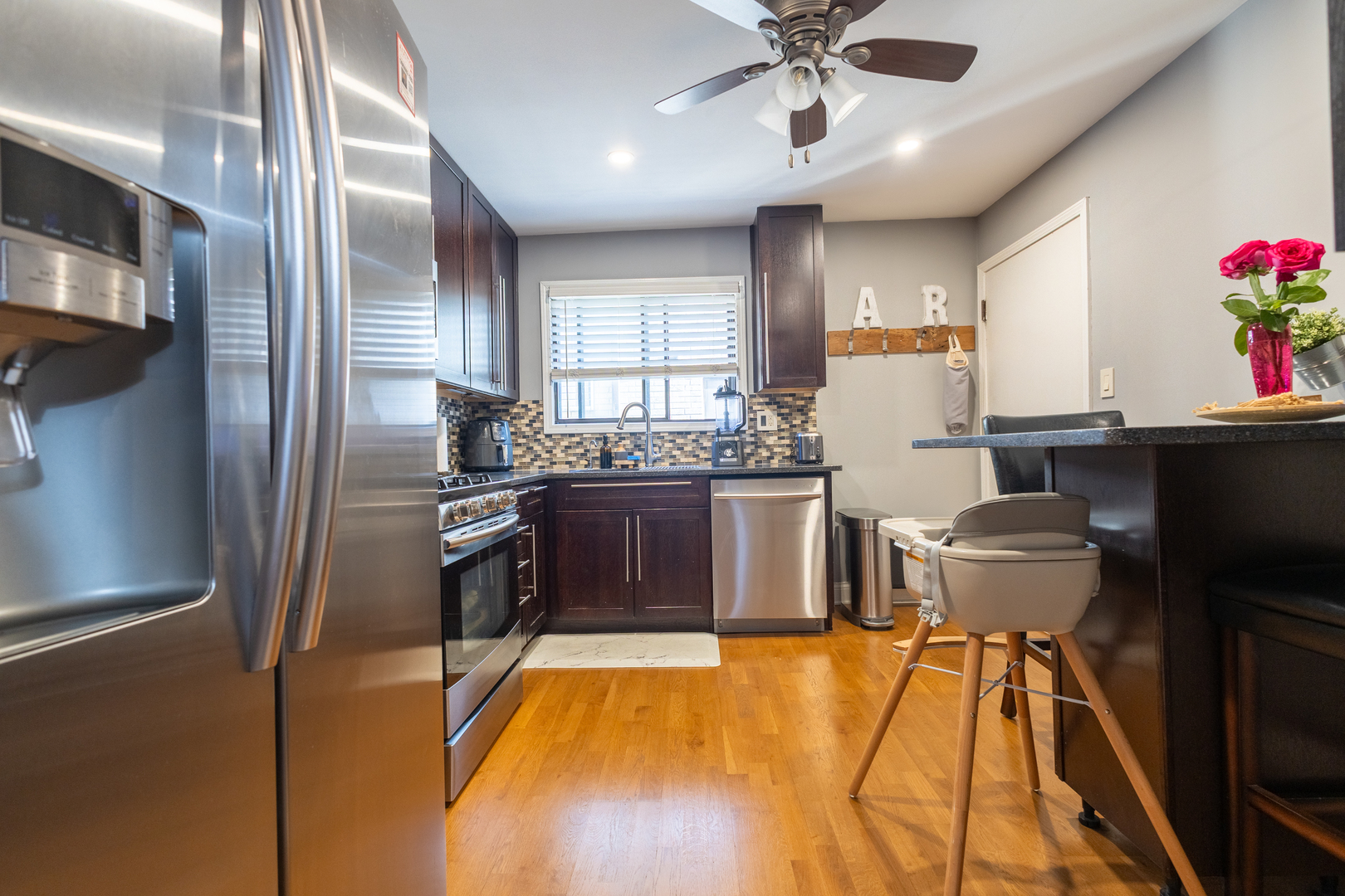 5155 North East River Road Chicago IL 60656