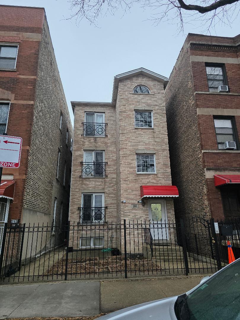 266 West 24th Place Chicago IL 60616