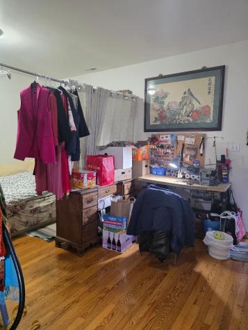 266 West 24th Place Chicago IL 60616