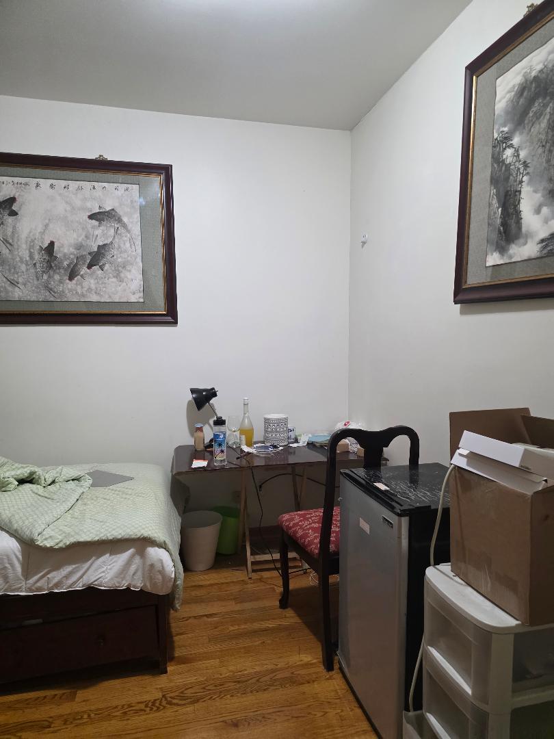 266 West 24th Place Chicago IL 60616