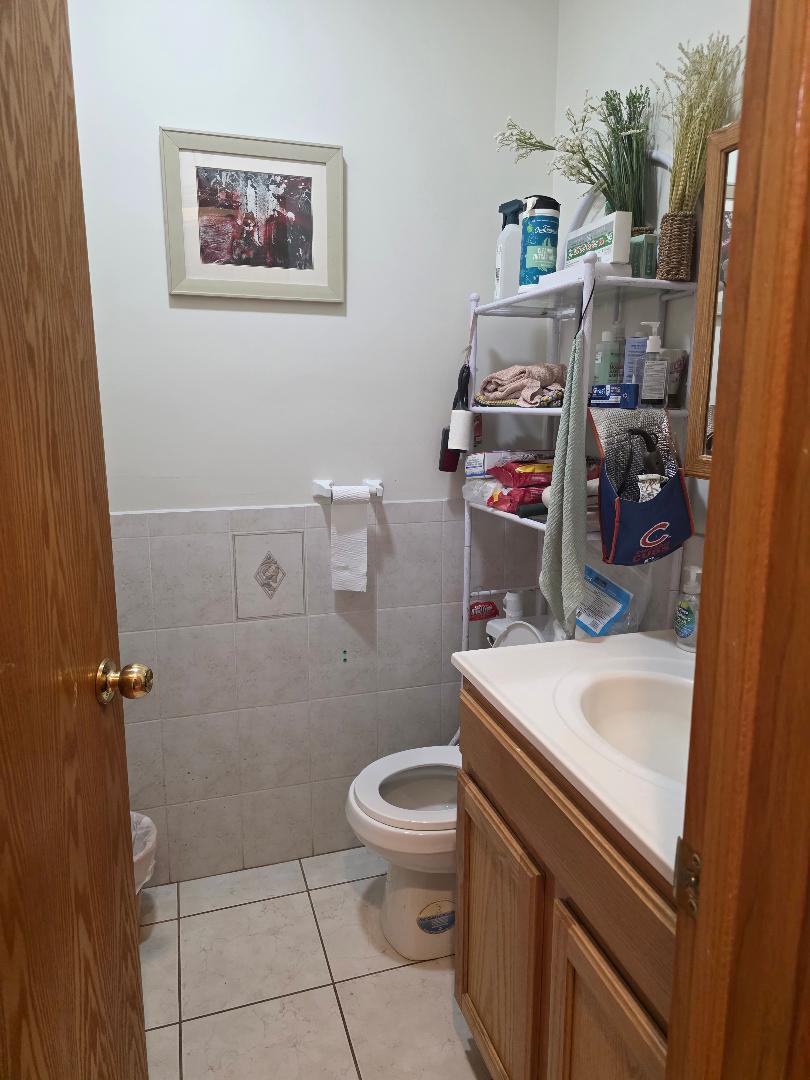 266 West 24th Place Chicago IL 60616