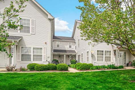 2588 Dickens Court Aurora IL 60503