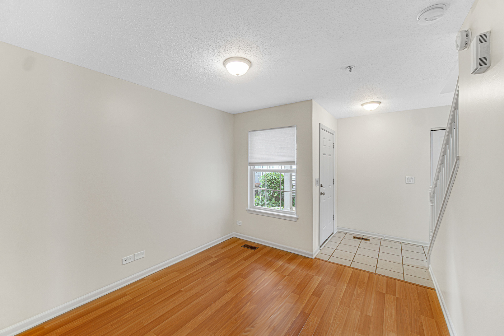 2588 Dickens Court Aurora IL 60503