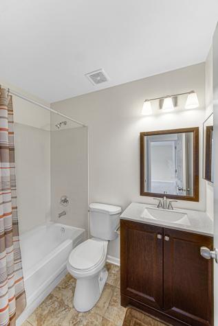2588 Dickens Court Aurora IL 60503