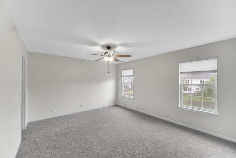 2588 Dickens Court Aurora IL 60503