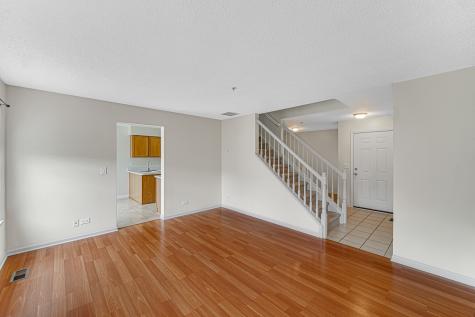 2588 Dickens Court Aurora IL 60503