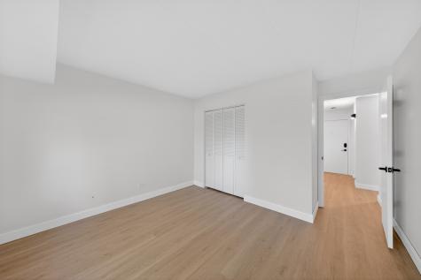 3235 South Manor Drive Lansing IL 60438