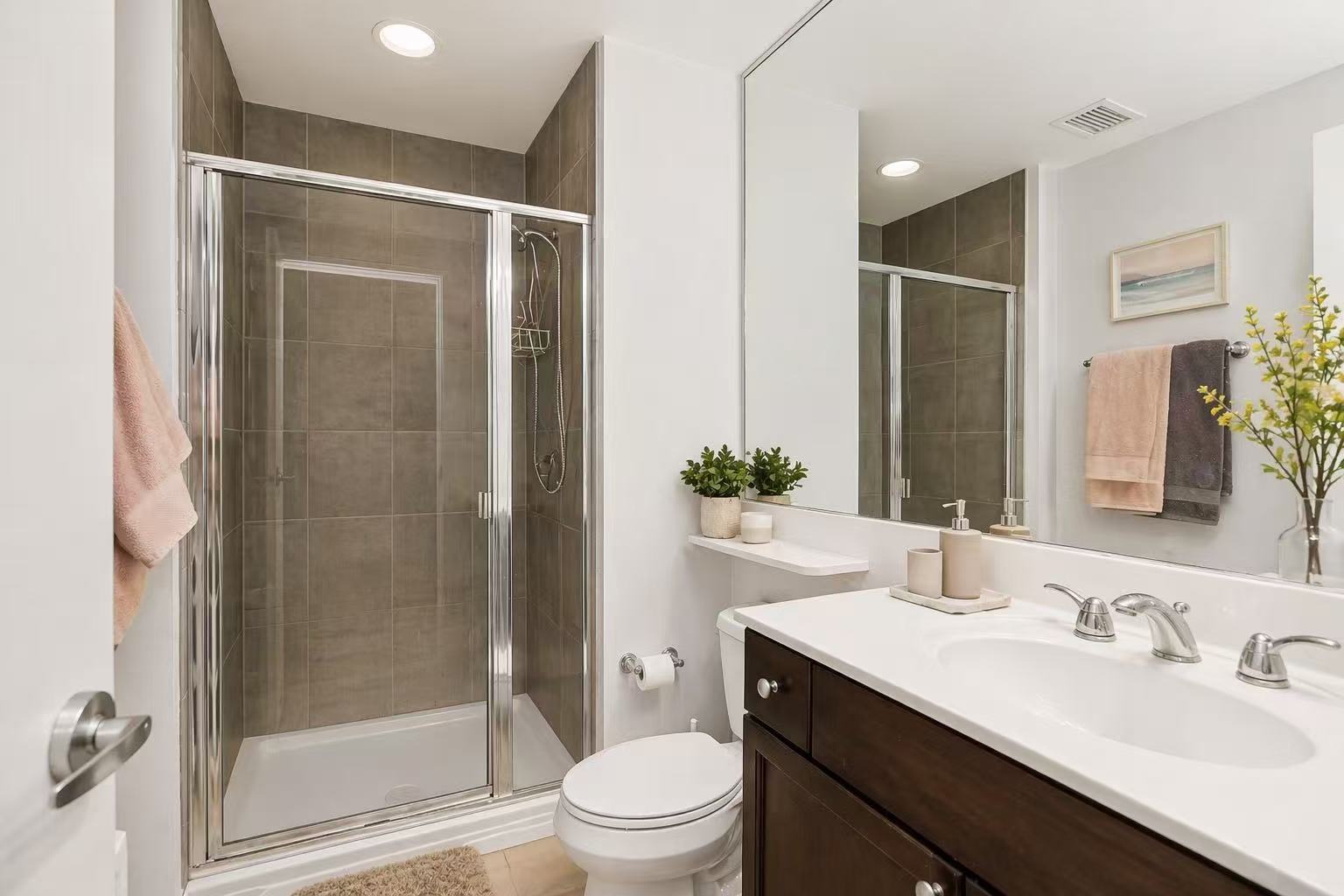 130 North Garland Court Chicago IL 60603