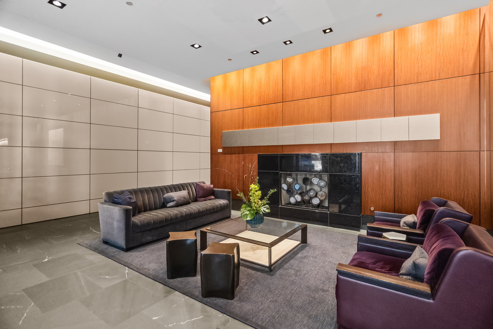130 North Garland Court Chicago IL 60603