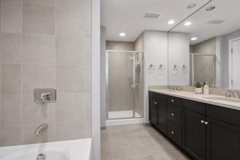 130 North Garland Court Chicago IL 60603