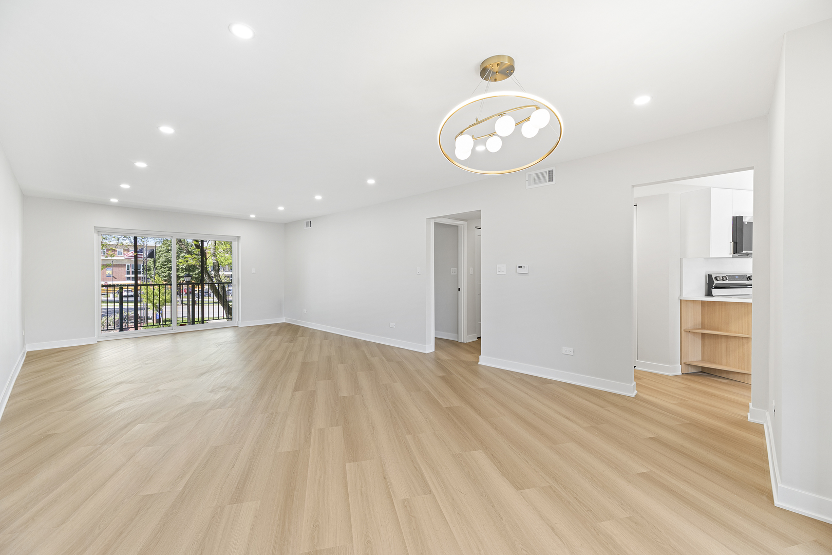 5019 Mulford Street Skokie IL 60077