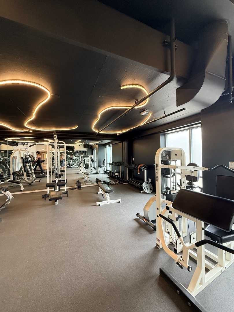 933 West Van Buren Street Chicago IL 60607