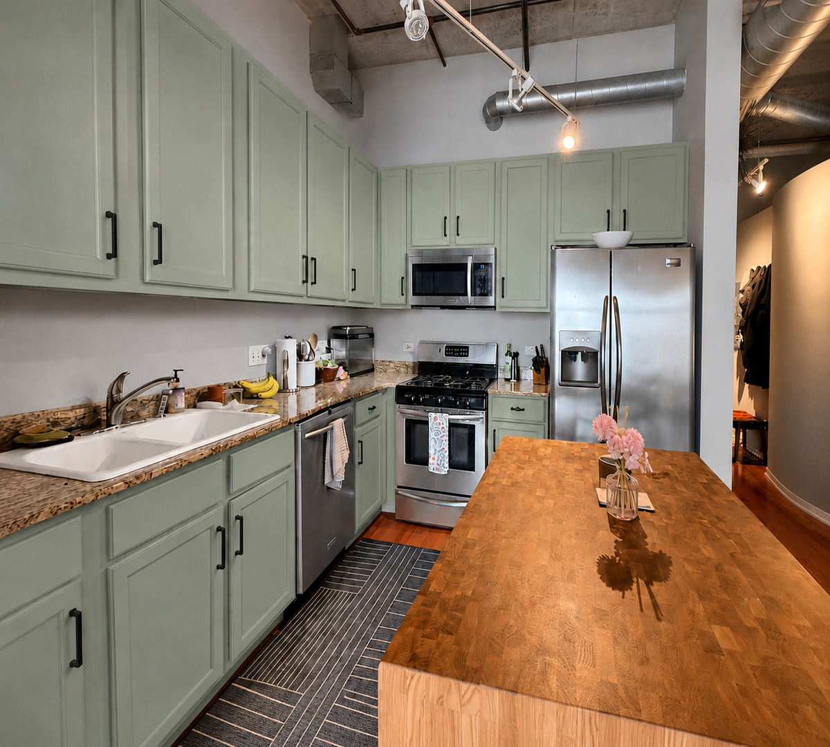 933 West Van Buren Street Chicago IL 60607