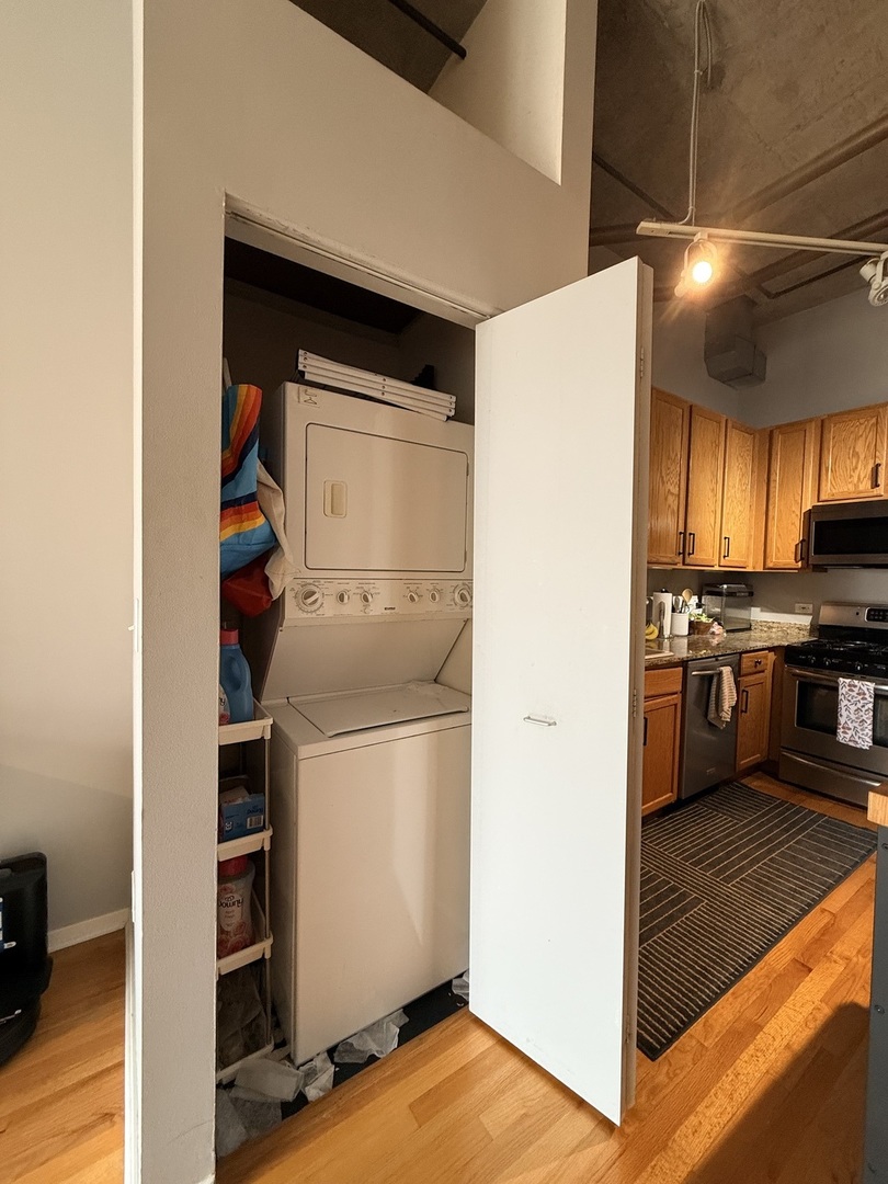 933 West Van Buren Street Chicago IL 60607
