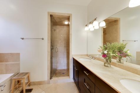 1219 West Foster Avenue Chicago IL 60640