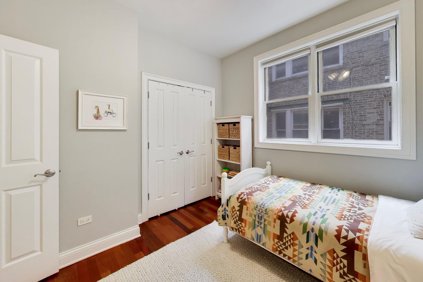 1219 West Foster Avenue Chicago IL 60640