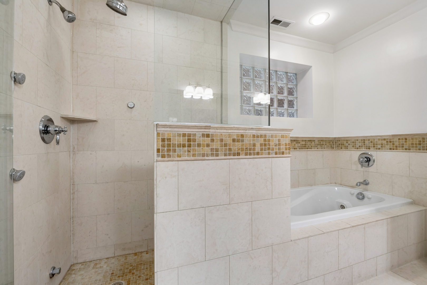 2723 North Dayton Street Chicago IL 60614