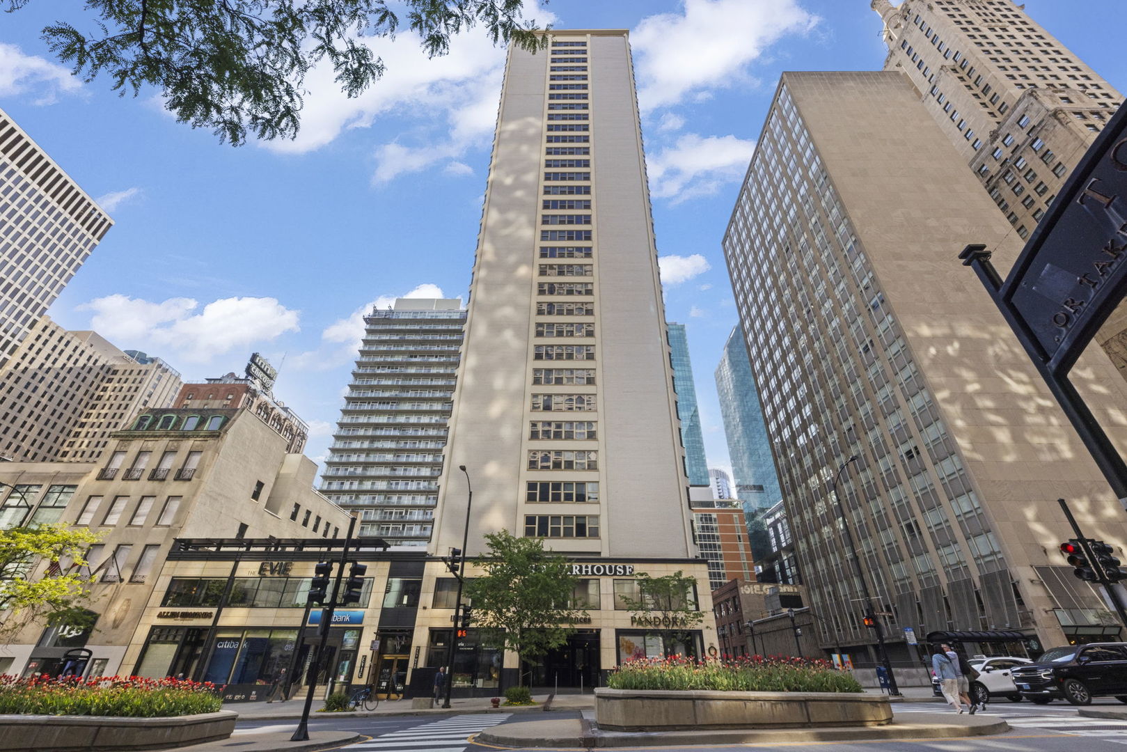 535 North Michigan Avenue Chicago IL 60611