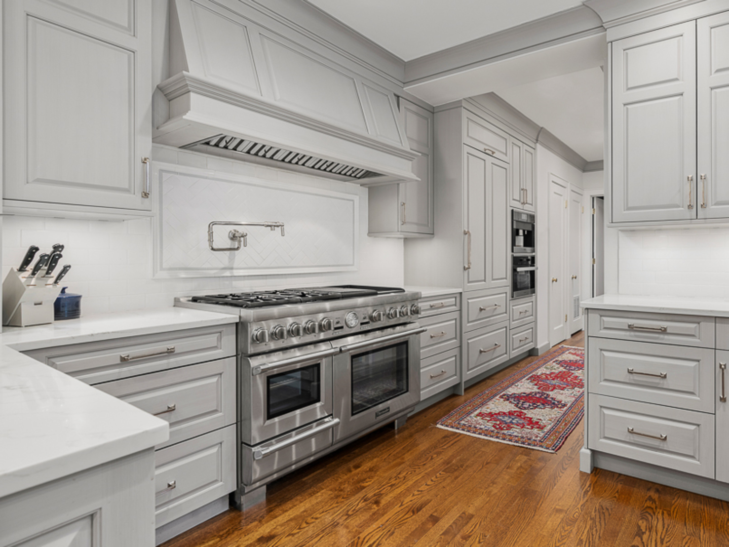 232 East Walton Place Chicago IL 60611