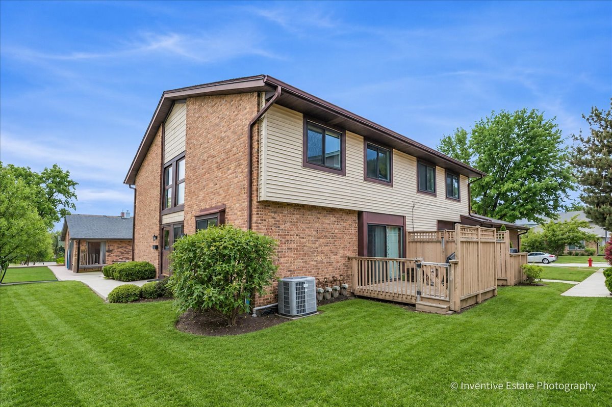 8325 Portsmouth Drive Darien IL 60561