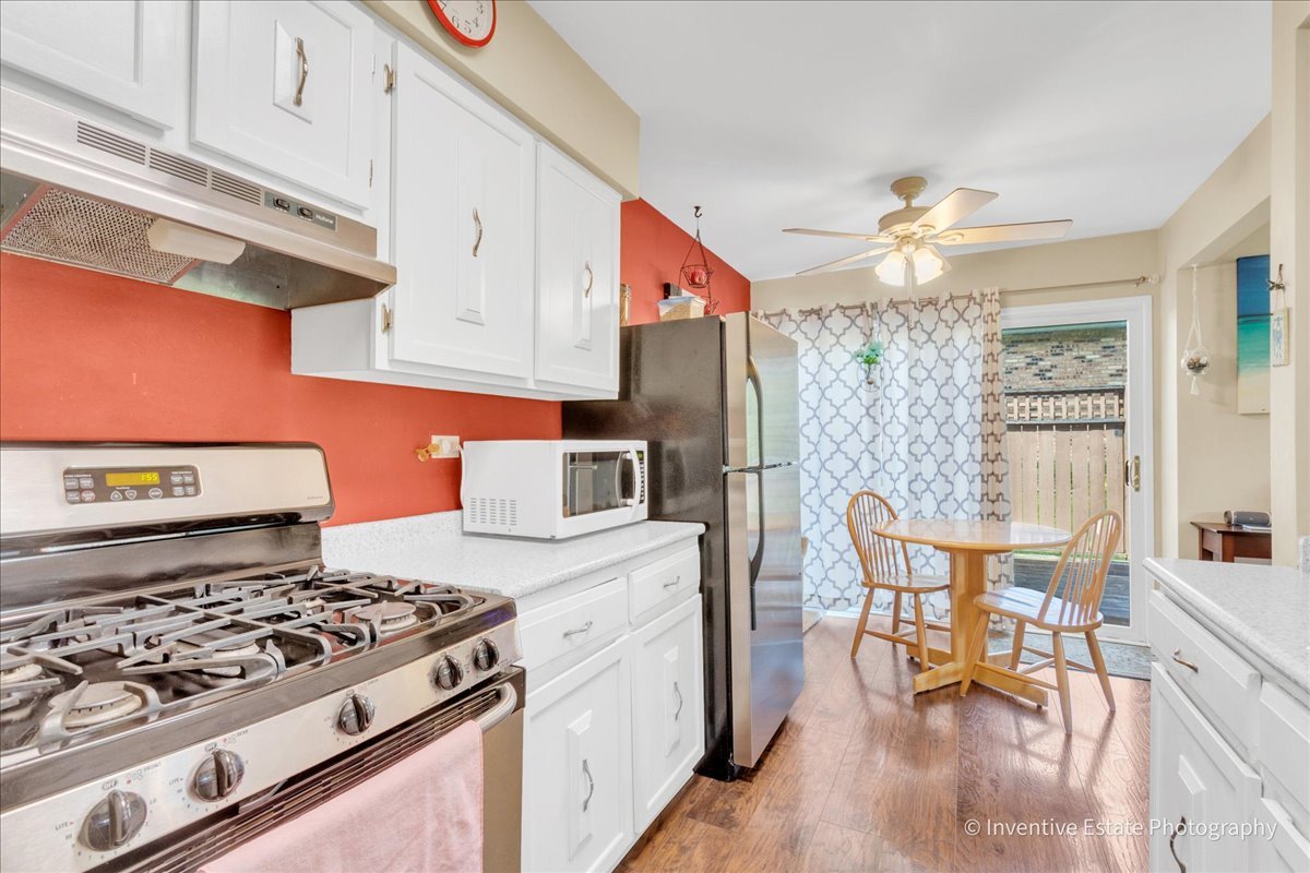 8325 Portsmouth Drive Darien IL 60561