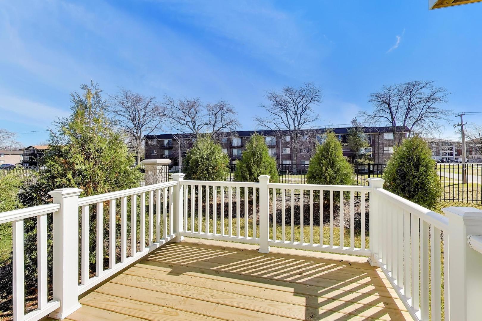 270 Masters Drive Addison IL 60101