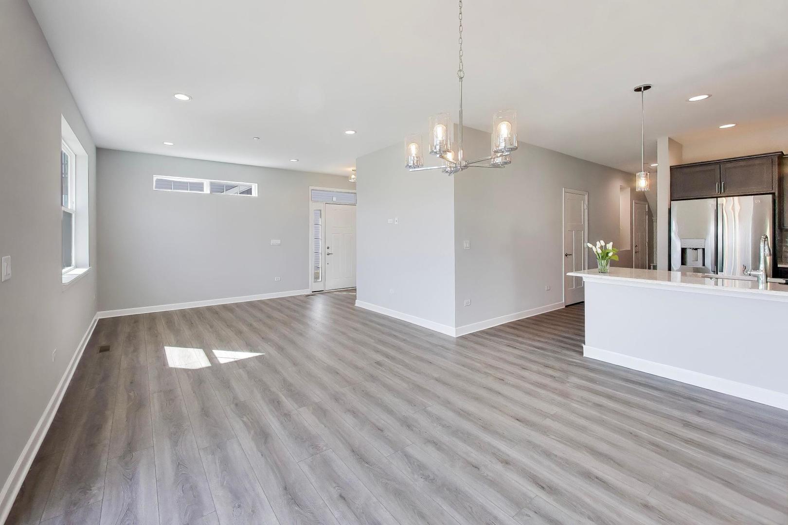270 Masters Drive Addison IL 60101
