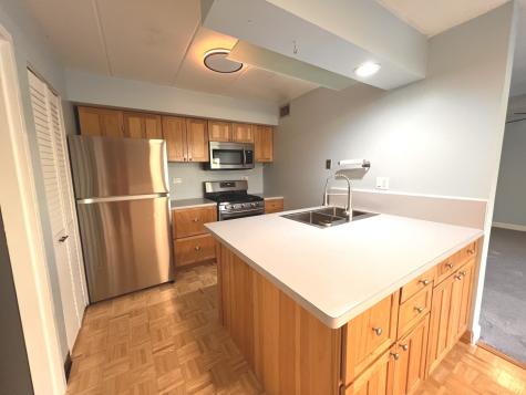 210 East Fountainview Lane Lombard IL 60148