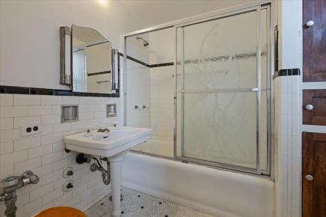 7321 South South Shore Drive Chicago IL 60649