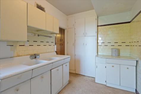 7321 South South Shore Drive Chicago IL 60649