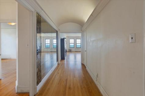 7321 South South Shore Drive Chicago IL 60649