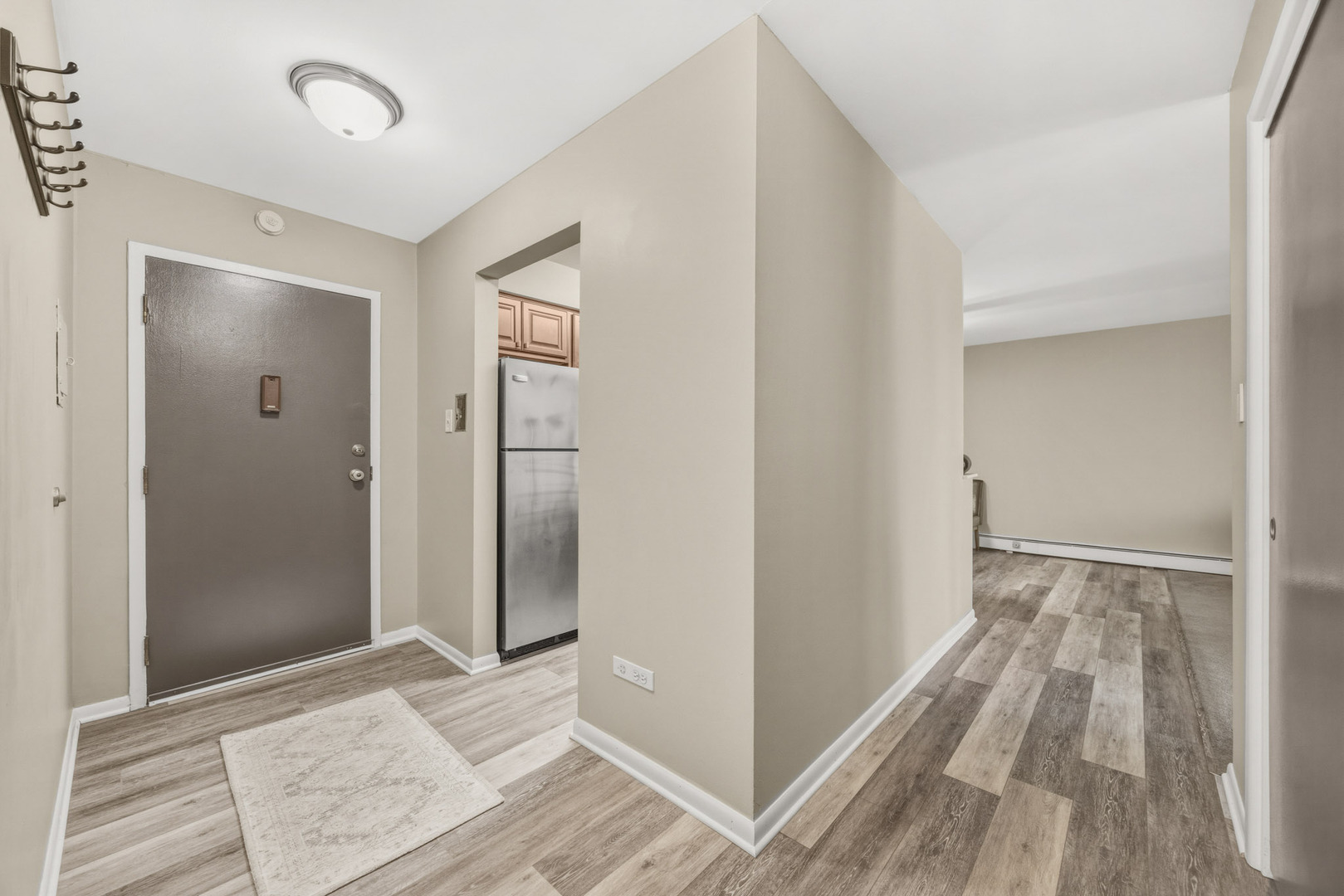 1198 Royal Glen Drive Glen Ellyn IL 60137
