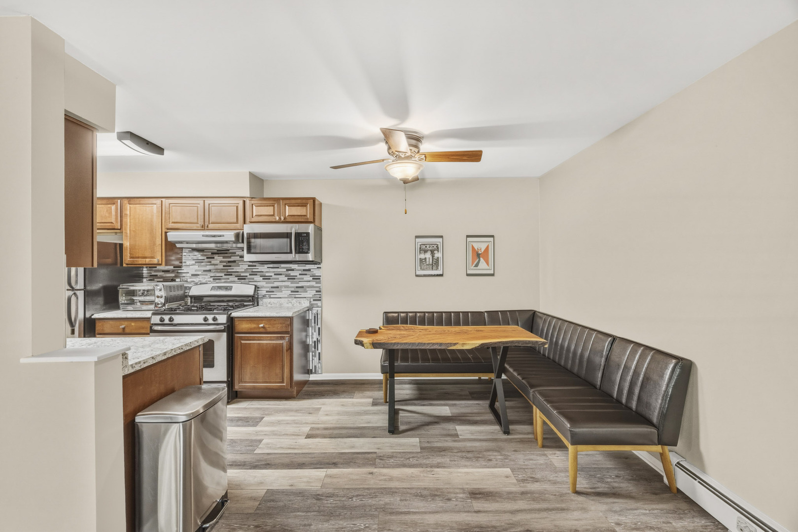 1198 Royal Glen Drive Glen Ellyn IL 60137