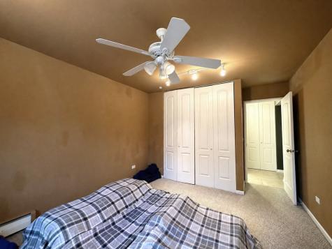 2431 East Brandenberry Court Arlington Heights IL 60004