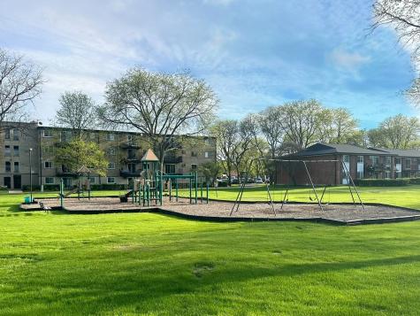2431 East Brandenberry Court Arlington Heights IL 60004