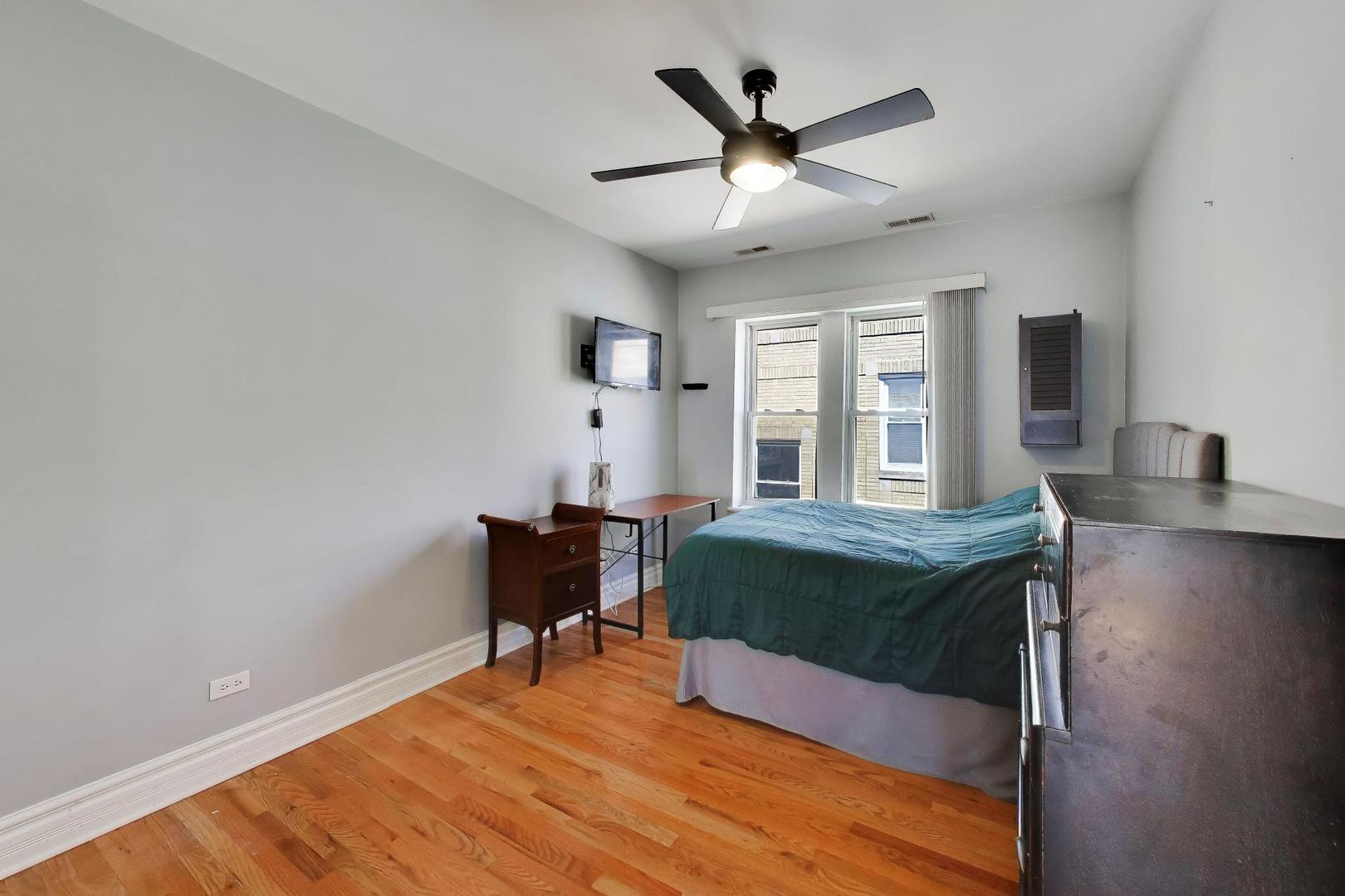 4722 North Kenneth Avenue Chicago IL 60630